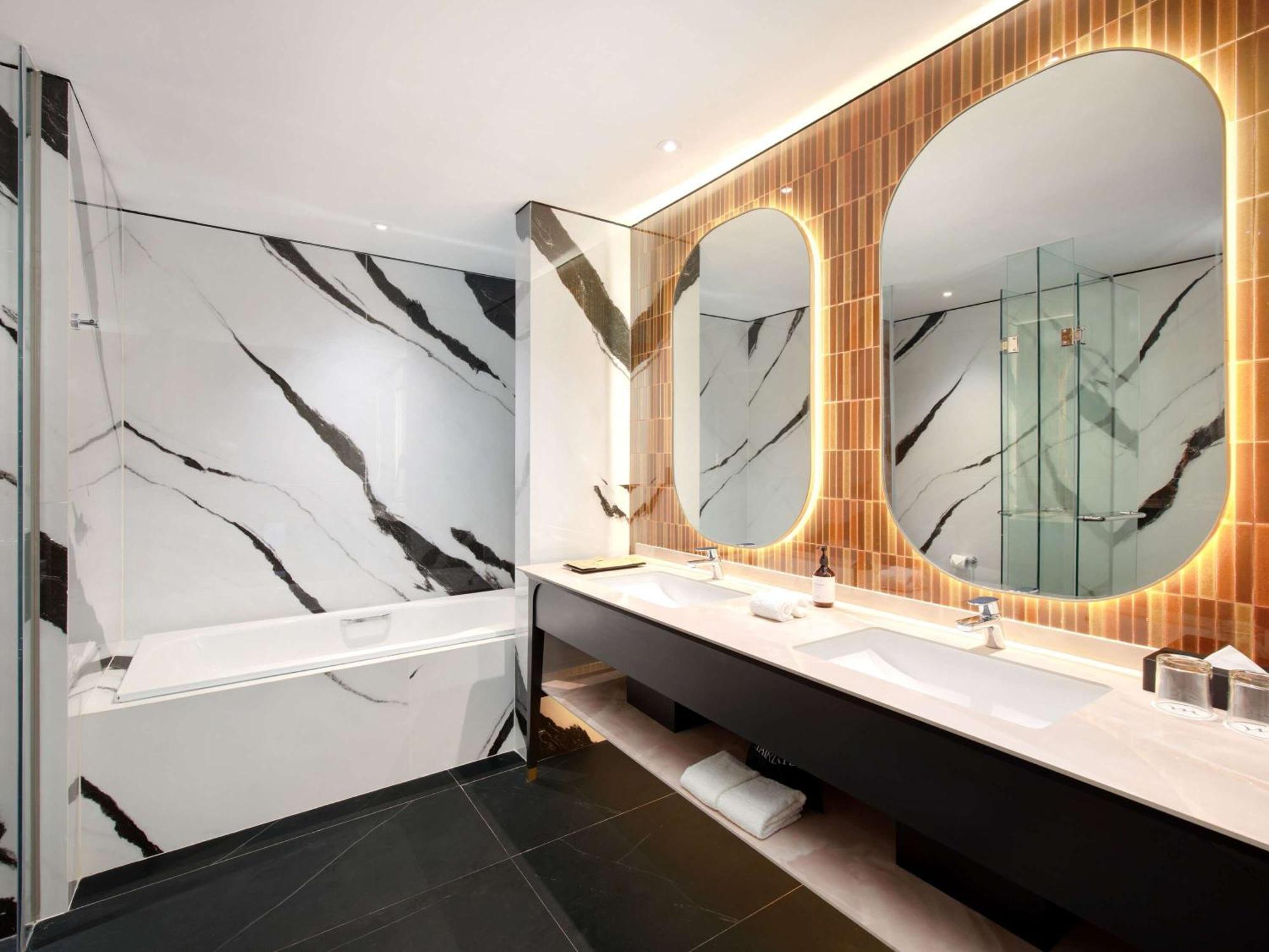 Mercure Garut City Center Bagian luar foto